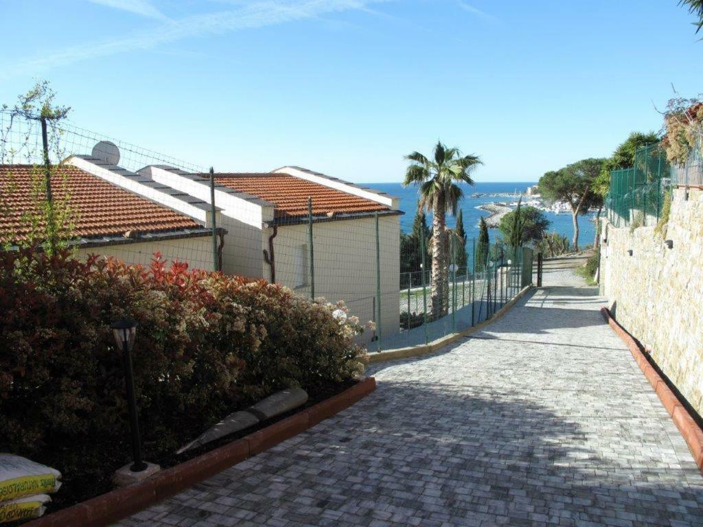 Agriturismo La Tuffatrice Imperia Exterior foto